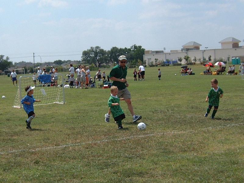 2003/09(Sep)/02(Soccer)/800x600_2003-09-06 12-42-31.JPG